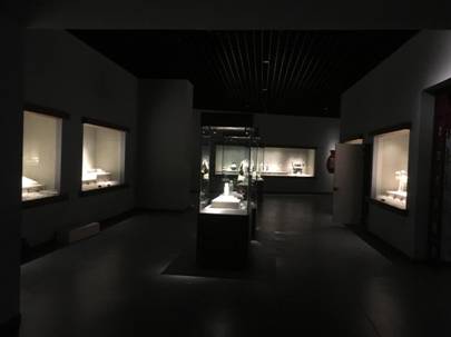 以青博工艺品展厅照明改造为例
